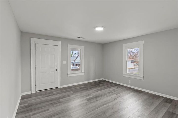 Property Photo:  950 Michigan Avenue NW  GA 30314 