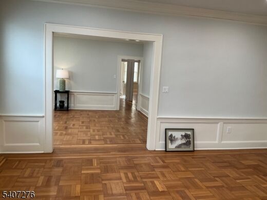 Property Photo:  176 Weequahic Ave 1  NJ 07112 