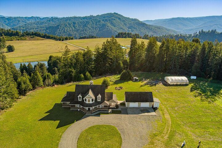 Property Photo:  1150 Rio Vista Lane  CA 95562 