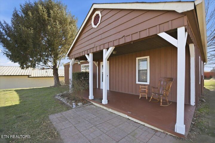 Property Photo:  1211 Foch St  TN 37801 