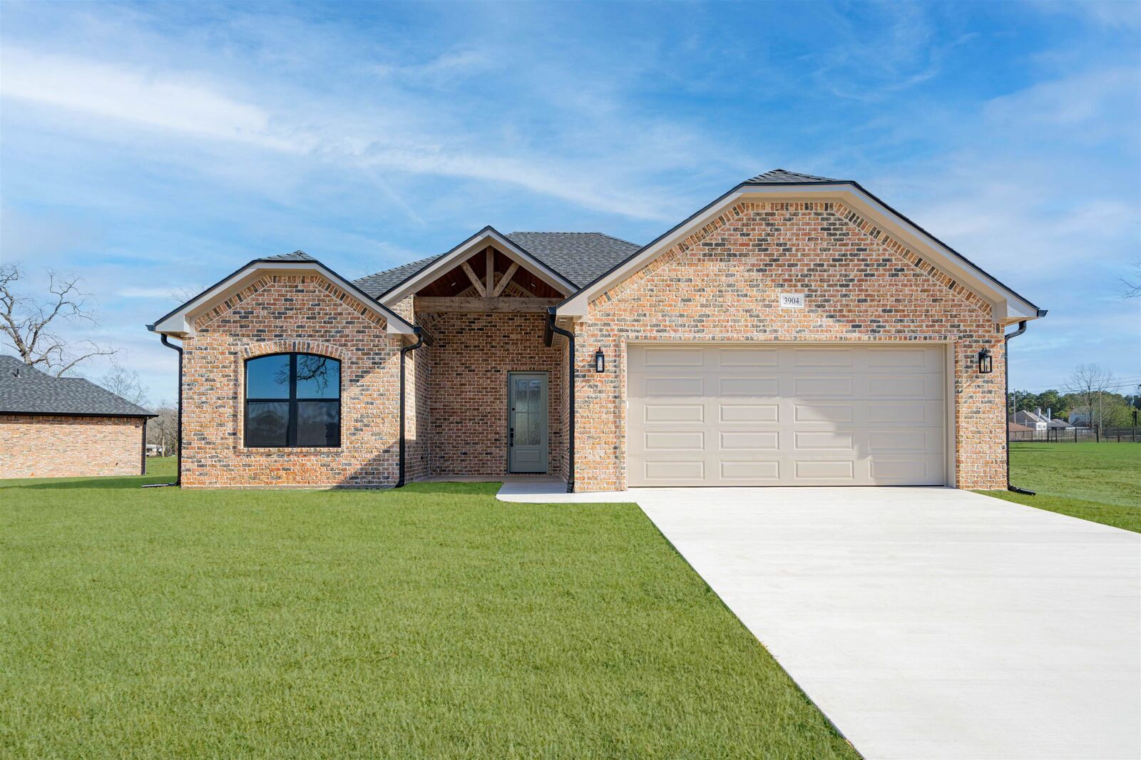 Property Photo:  3904 French Dr  TX 75604 