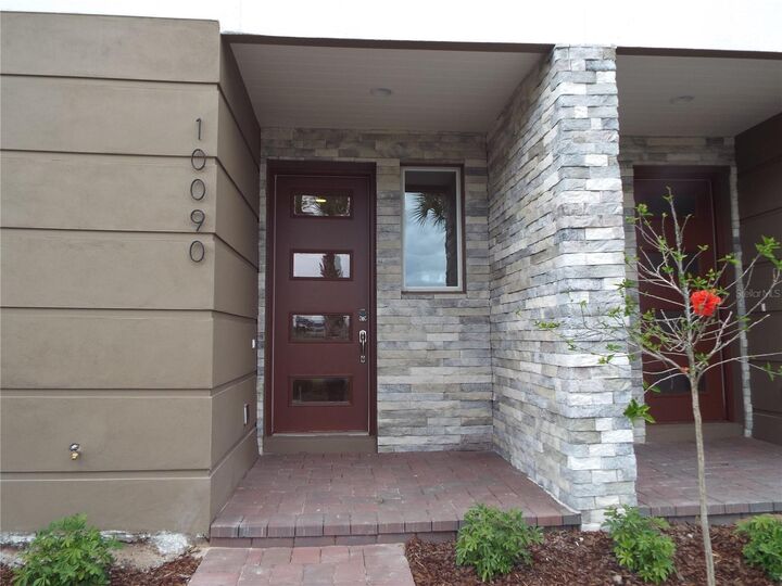 Property Photo:  10090 Sunnifa Alley  FL 32832 