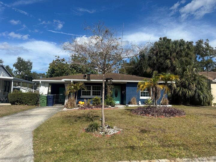 Property Photo: 911 W Virginia Avenue FL 33603