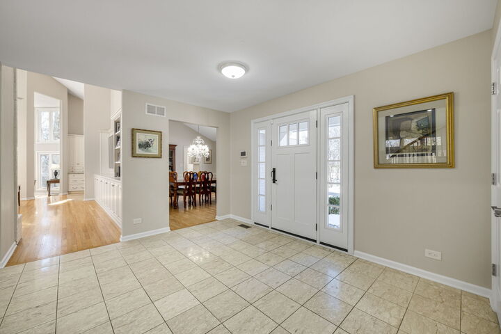 Property Photo:  175 Margate Court  IL 60044 