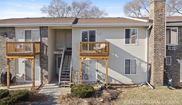 Property Photo:  1900 Light Road 208  IL 60543 