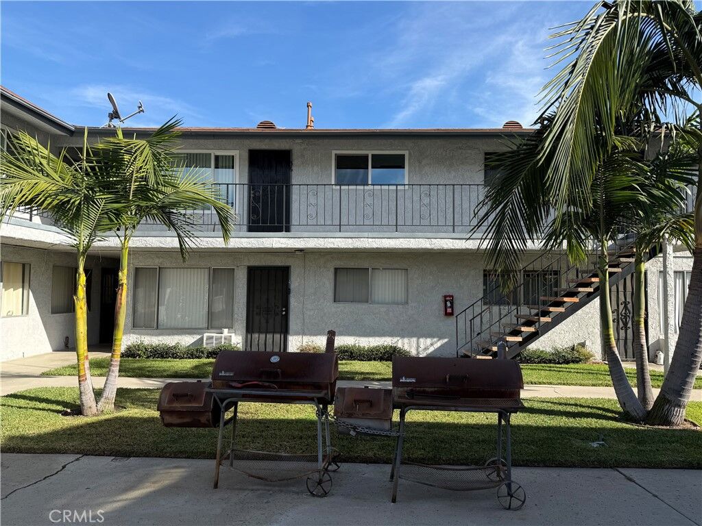 Property Photo: 2890 E Artesia 36 CA 90805