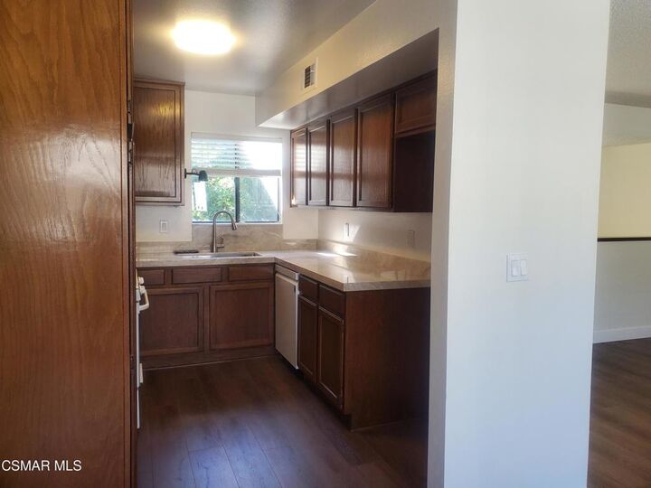 Property Photo:  6525 Twin Circle Lane 2  CA 93063 