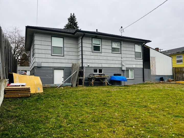 Property Photo: 880 S Alder St WA 99114