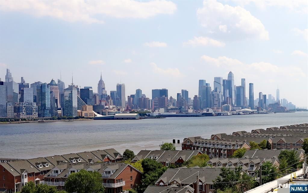 Property Photo:  7002 Jfk Blvd E 6D  NJ 07093 