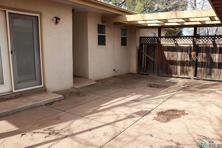 Property Photo: 209 Circle Drive NM 88101-1063