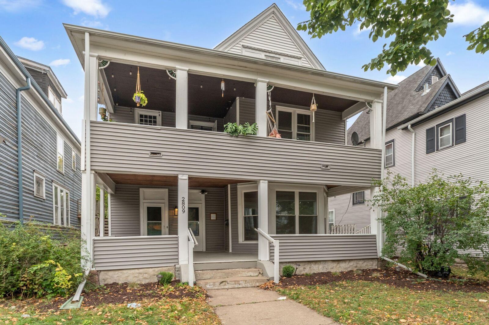 Property Photo:  2809 Garfield Avenue  MN 55408 