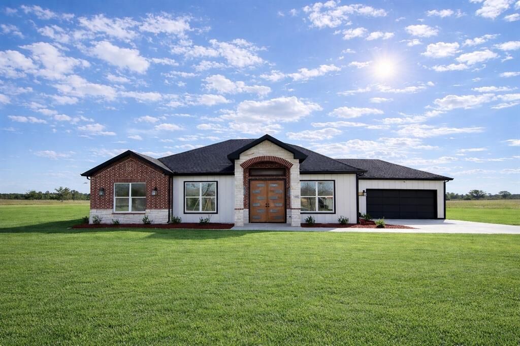 Property Photo:  7442 County Road 4023 Road  TX 75143 