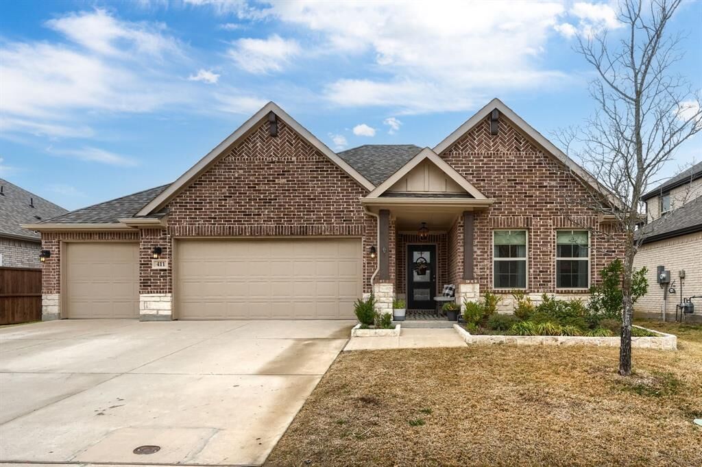 Property Photo:  411 Spirehaven Drive  TX 75087 