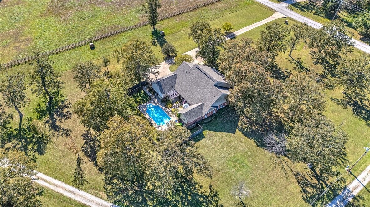 Property Photo:  726 S Bausinger Road  AR 72762 