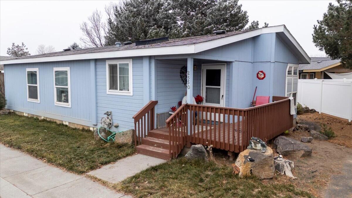 Property Photo:  2550 SW Yarrow Creek Drive  OR 97756 