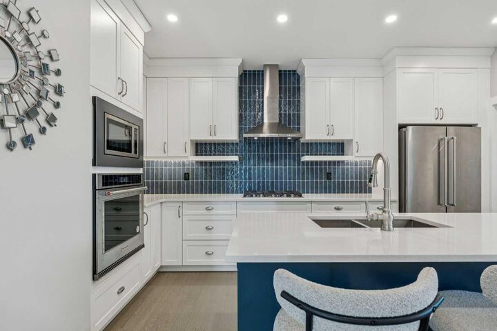 Property Photo:  16 Treeline Lane SW  AB T2Y 0S2 