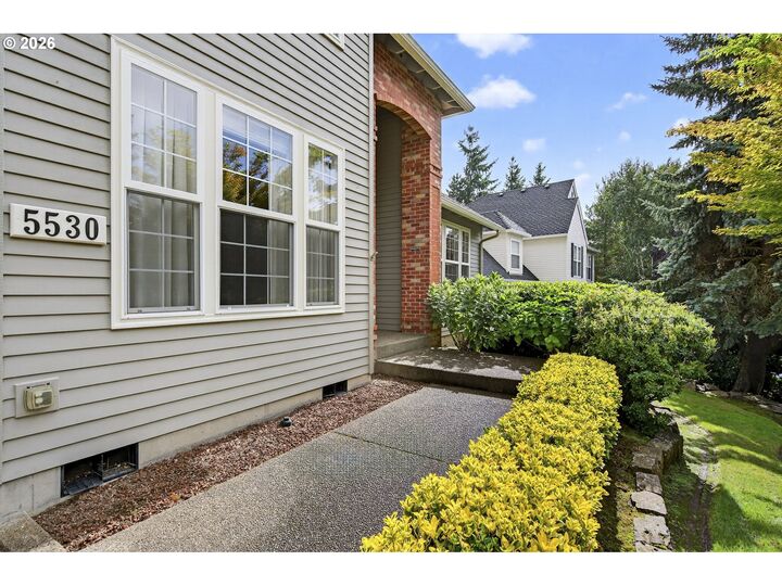Property Photo: 5530 Bay Creek Dr OR 97035