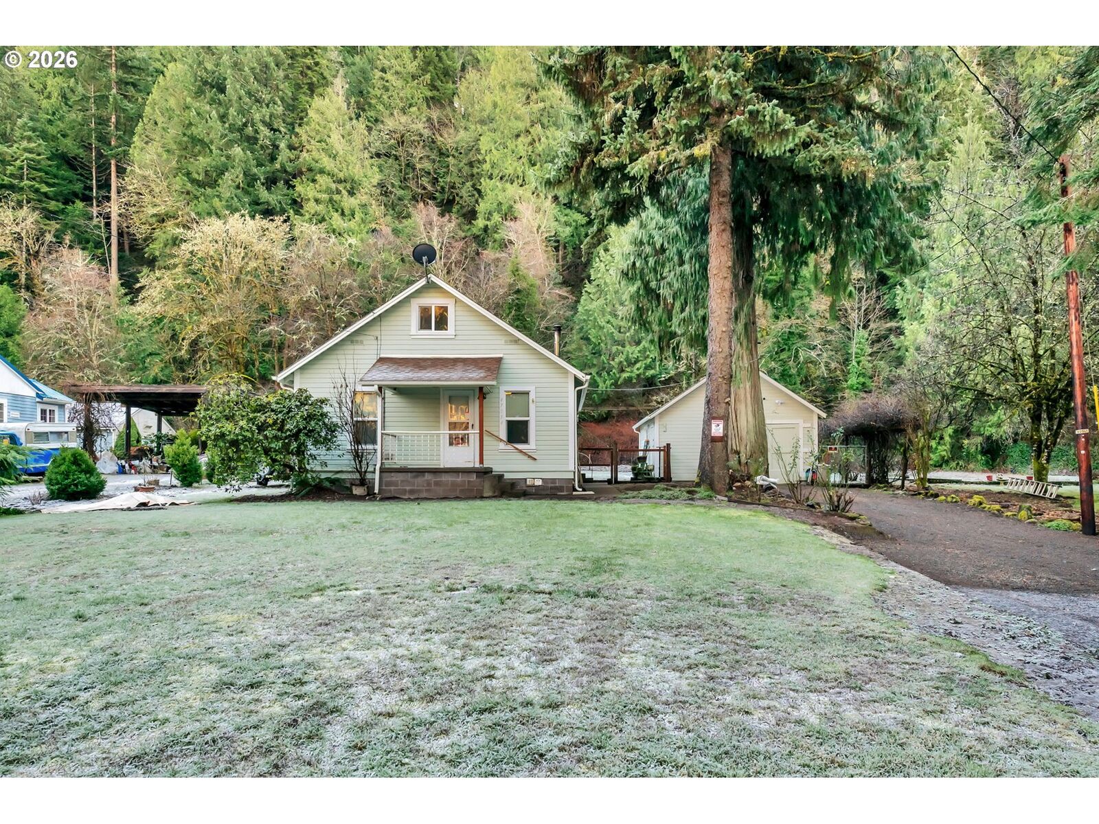 Property Photo: 47054 Westfir Oakridge Rd OR 97492