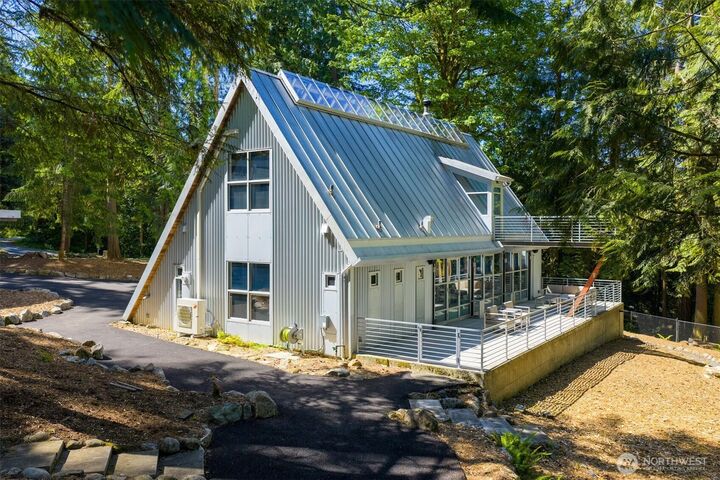 Property Photo: 26222 SE 152nd St WA 98027