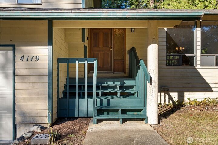 Property Photo:  4119  Tartan Way  WA 98236 