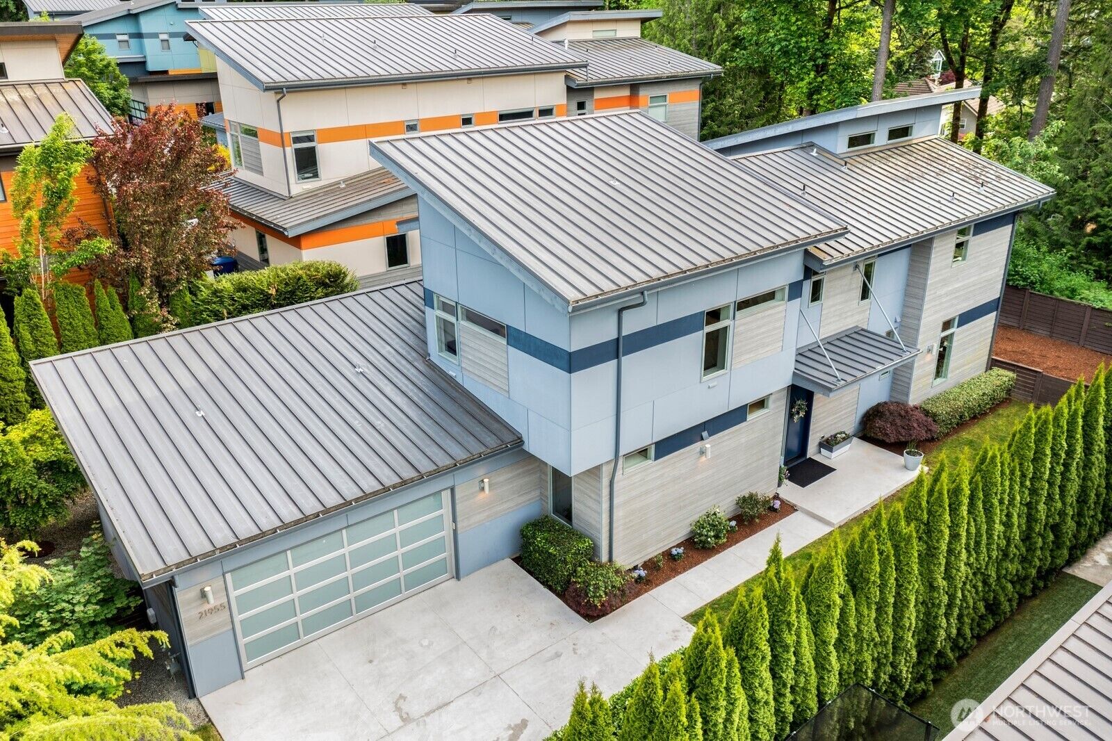 Property Photo:  21955 SE 30th Place  WA 98075 