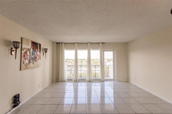 Property Photo:  340 Sunset Drive 608  FL 33301 