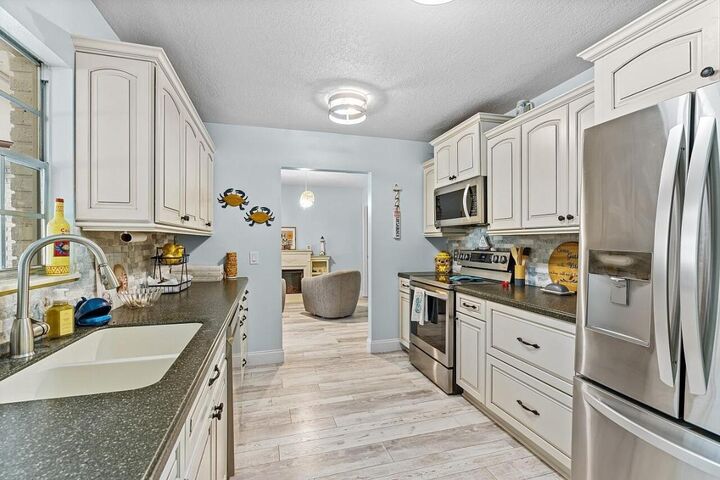 Property Photo:  2801 Grove Drive  FL 34981 