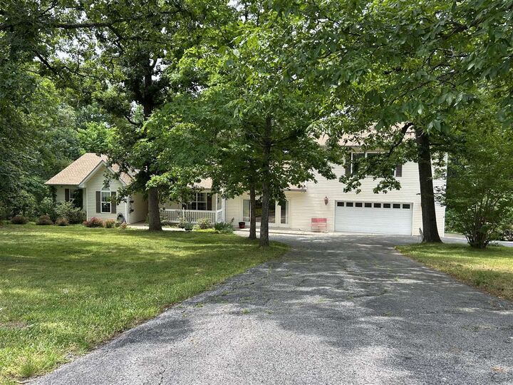 Property Photo: 3995 Glen Lily Road KY 42101