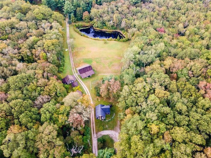 Property Photo:  2 Thatt Way  RI 02833 