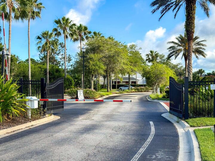 Property Photo:  37113 Harbour Vista Cir  FL 32080 