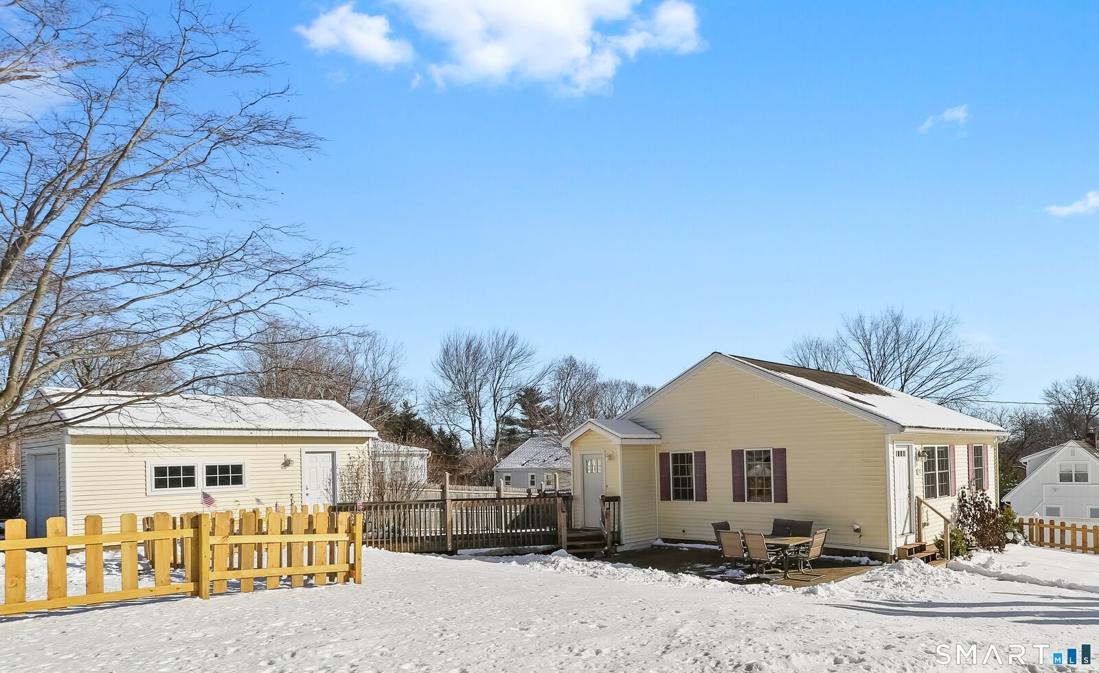Property Photo:  75 Middlebrooks Avenue  CT 06611 