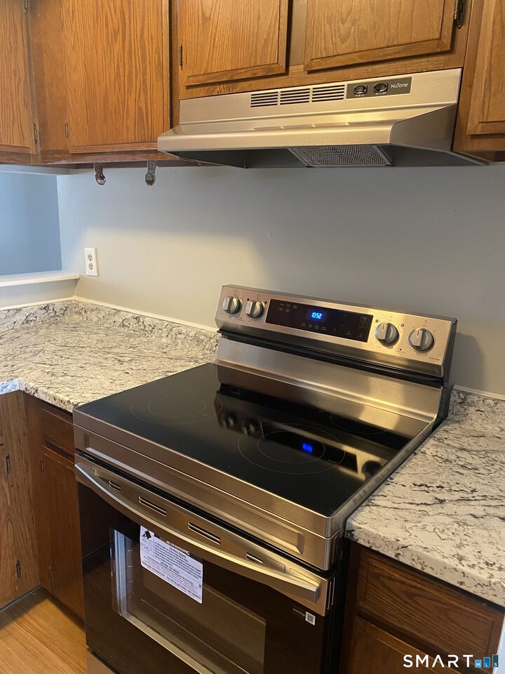 Property Photo:  500 Darling Street 12J  CT 06489 