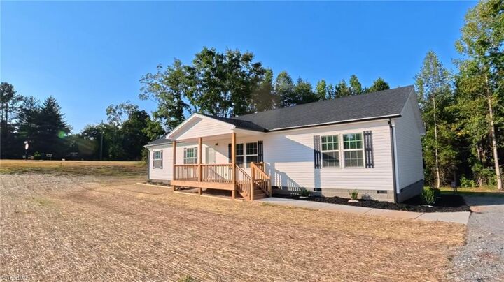 Property Photo:  101 Dalton Loop  NC 27048 