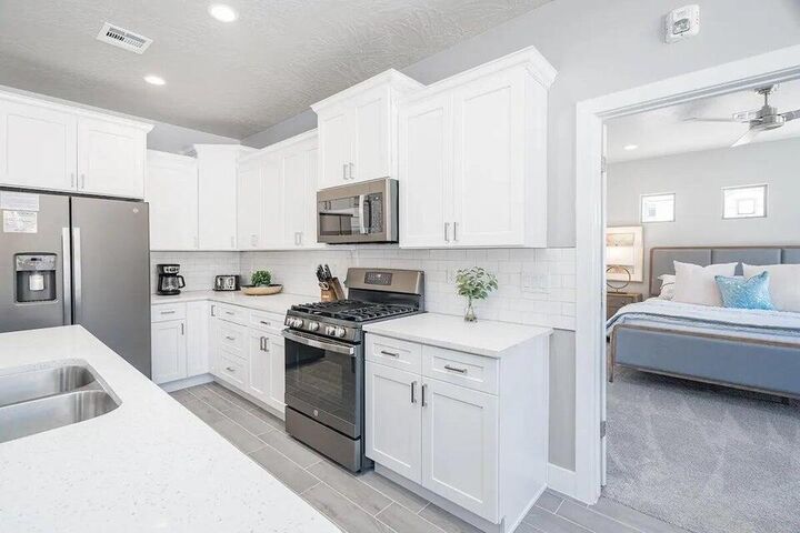 Property Photo:  233 N 2020 W  UT 84737 