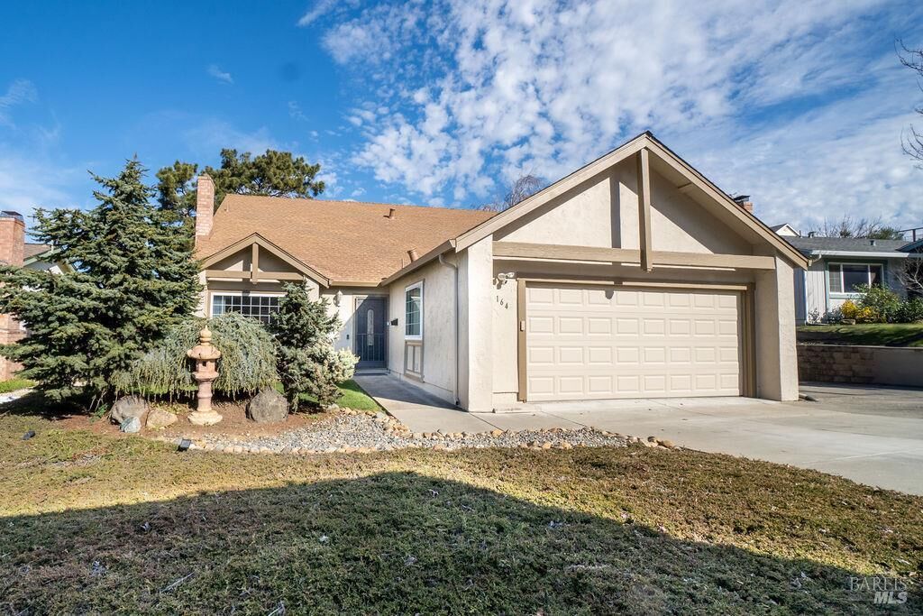 Property Photo:  164 Carlisle Way  CA 94510 