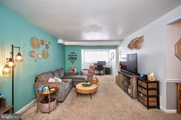 Property Photo:  140 Royal Oak Drive C 140-C  MD 21015 