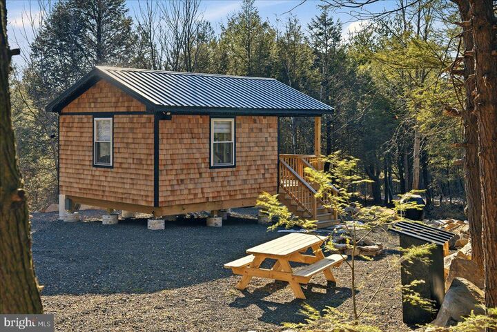 Property Photo:  0 Co Line & Lr 45052  PA 18058 