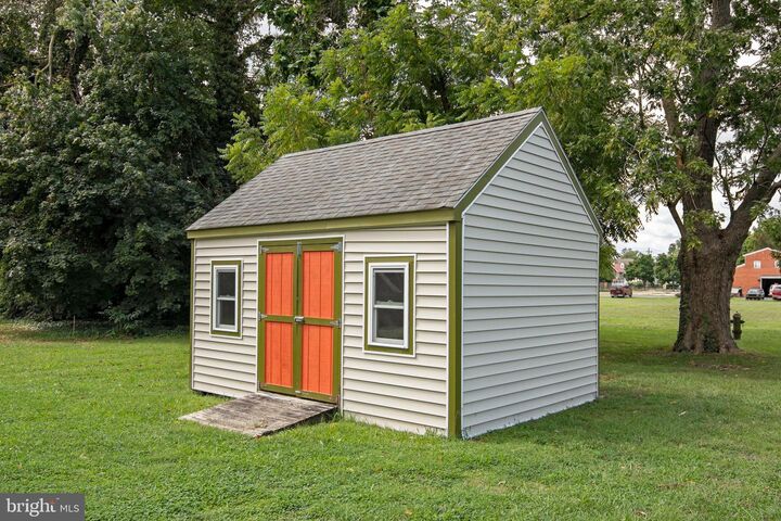 Property Photo: 103 Parris Lane MD 21601