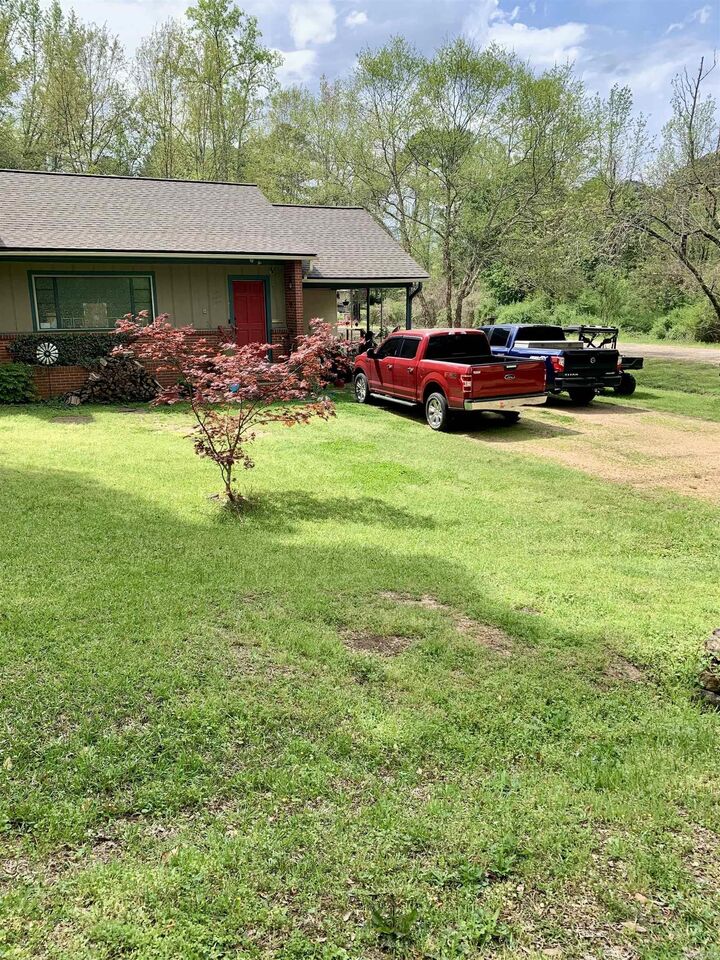 Property Photo: 927 Leonard St. AR 71701-2733