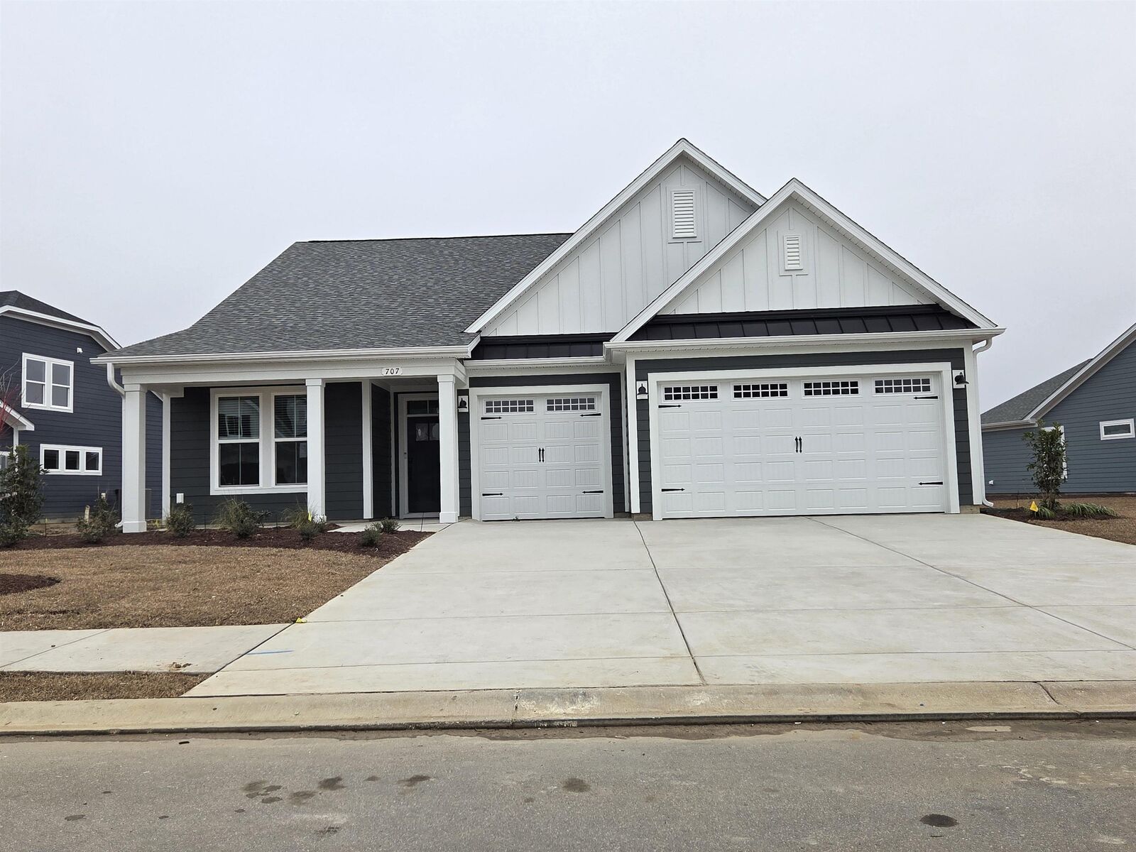 Property Photo:  707 St. Vincent Loop  SC 29566 