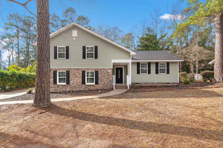 Property Photo:  1425 Sunset Street  SC 29115 