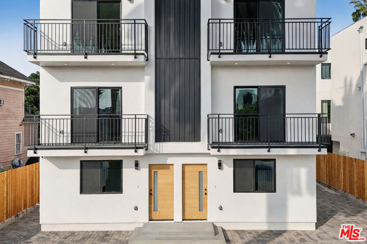 Property Photo:  1185 Leighton Ave  CA 90037 