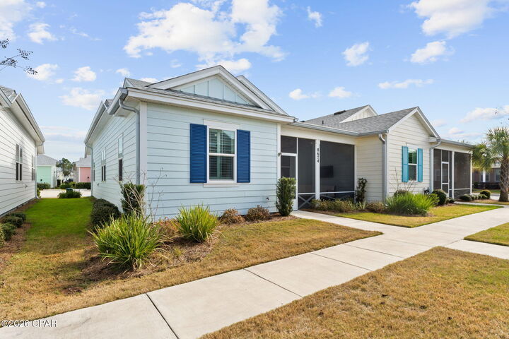 Property Photo: 8674 Tropics Avenue FL 32413