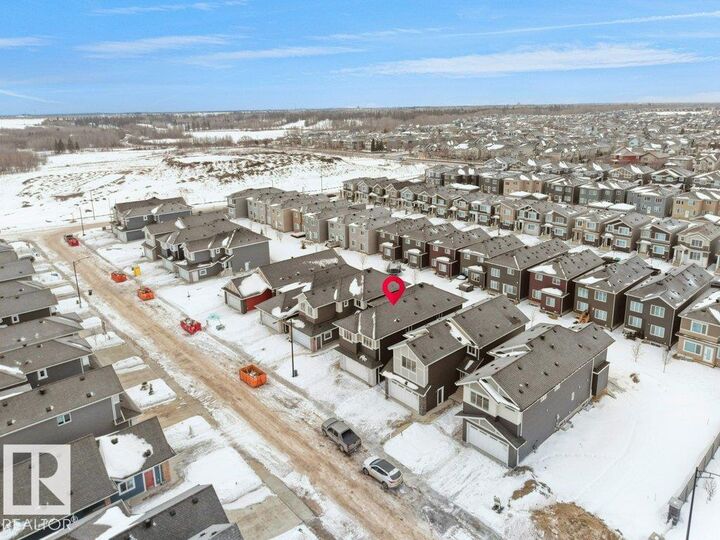 Property Photo:  3324 Chickadee Dr NW  AB T5S 0V6 