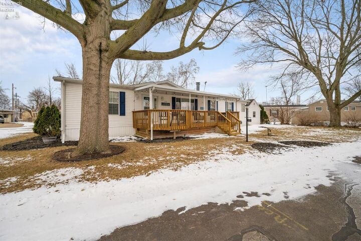 Property Photo: 111 Morningside Drive OH 43452