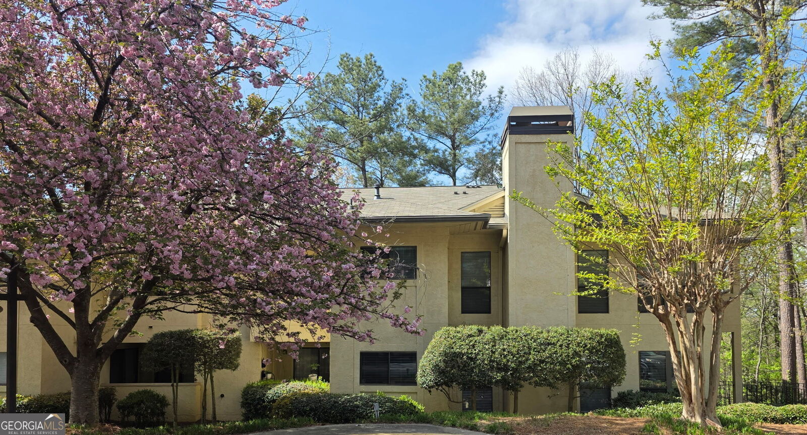 Property Photo:  309 Comeragh SE  GA 30080 