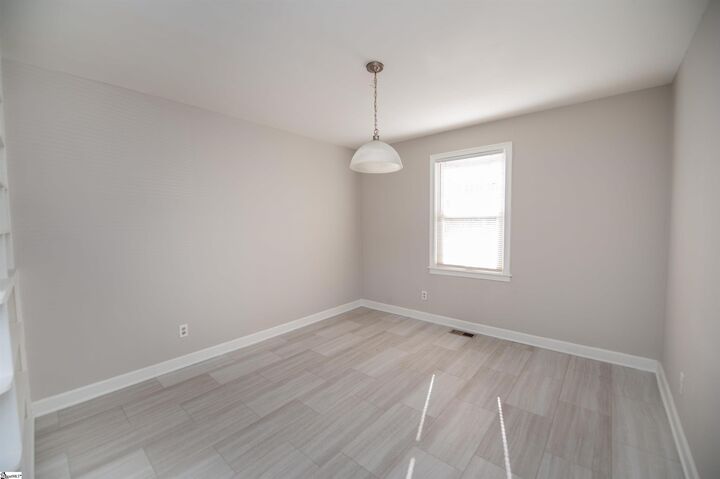 Property Photo:  821 Magness Drive  SC 29303 