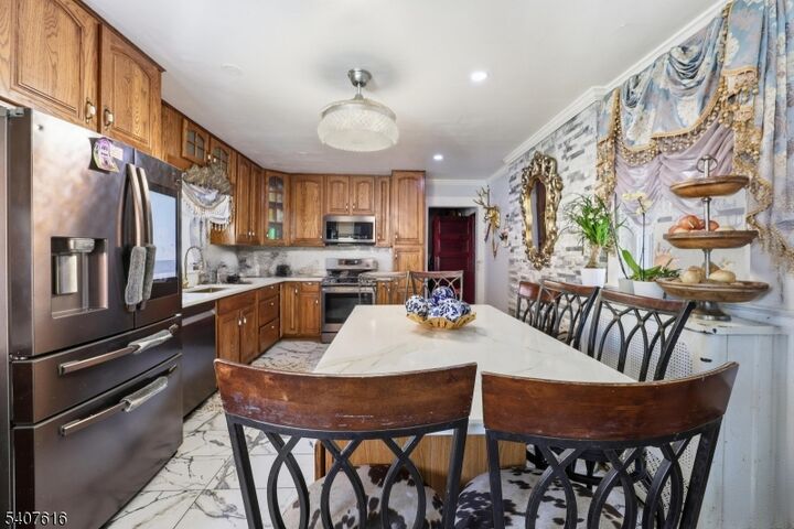 Property Photo:  871 Colonia Rd  NJ 07208 