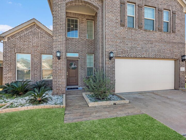 Property Photo: 13838 Madera Bend Lane TX 77583