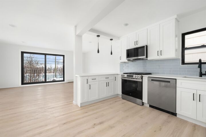 Property Photo:  503 Palisade Ave 1  NJ 07087 